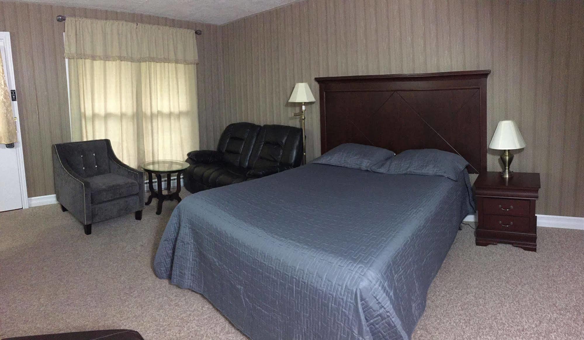 פליזנט ביי Mountain View Motel & Cottages מראה חיצוני תמונה